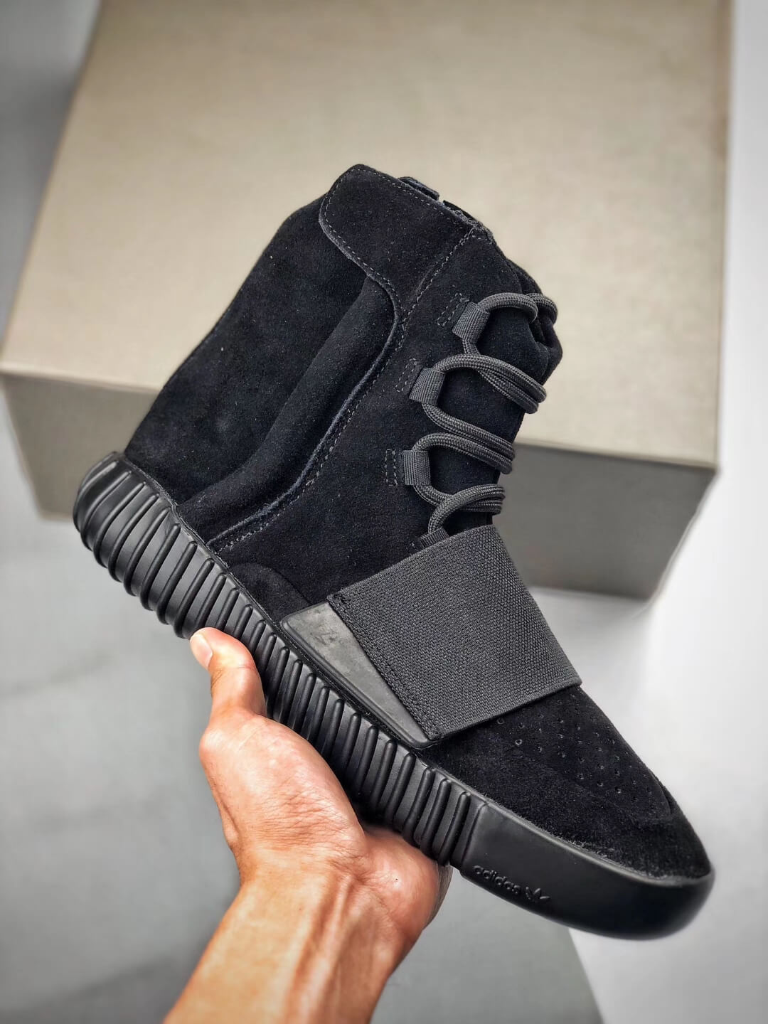 replica yeezy boost 750