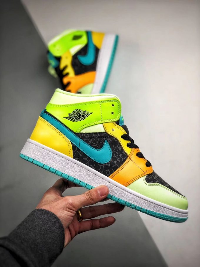 The Air Jordan 1 Mid SE GS Aurora Green Sneaker Top Quality Fake RepShoes 02