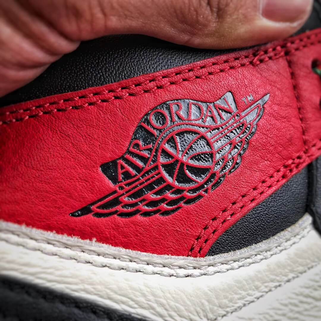 The Air Jordan 1 Retro High OG Bred Toe Best Quality RepSneaker 15