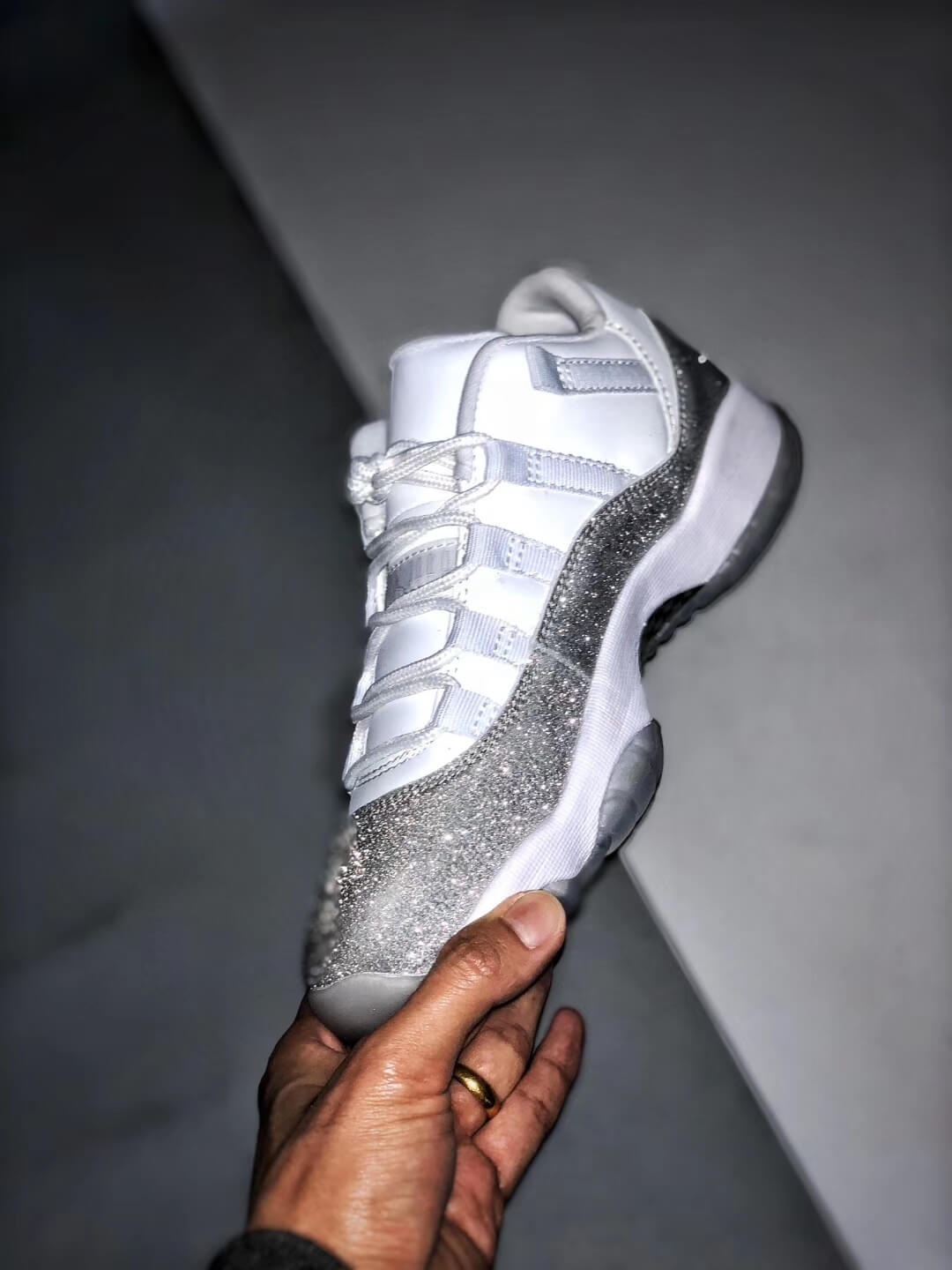 white and metallic silver jordan 11