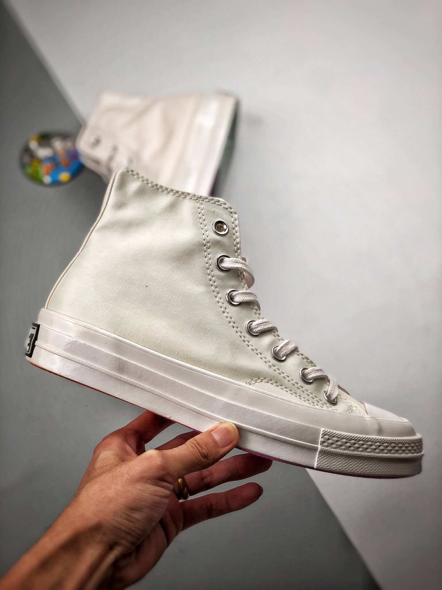 uv converse high