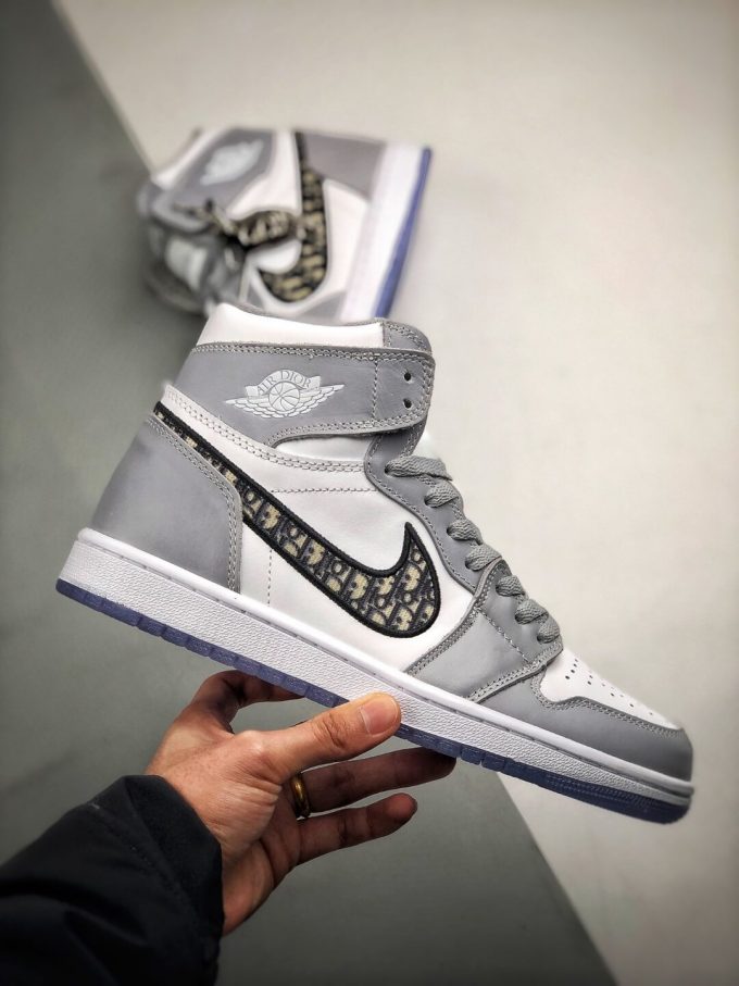 The Dior x Air Jordan 1 High Sneaker White and Grey Upper Top RepShoes 02