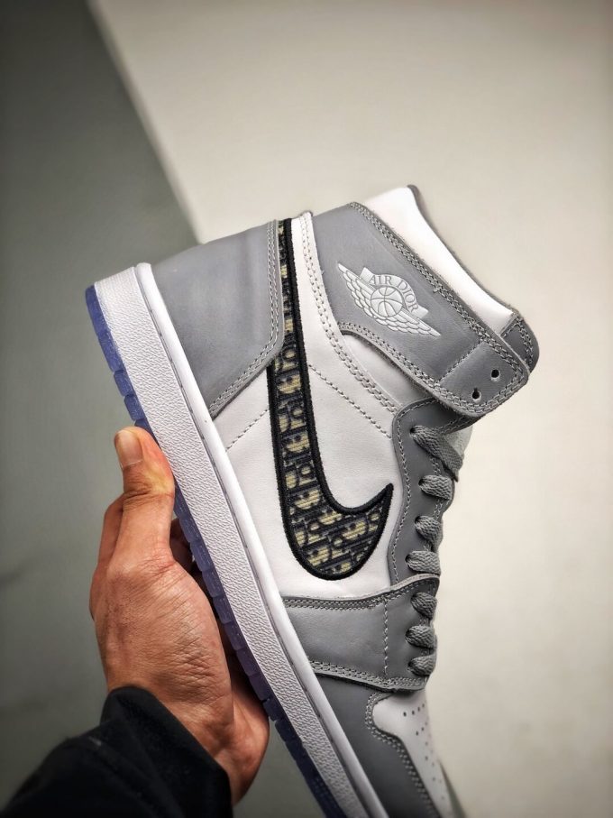 The Dior x Air Jordan 1 High Sneaker White and Grey Upper Top RepShoes 05