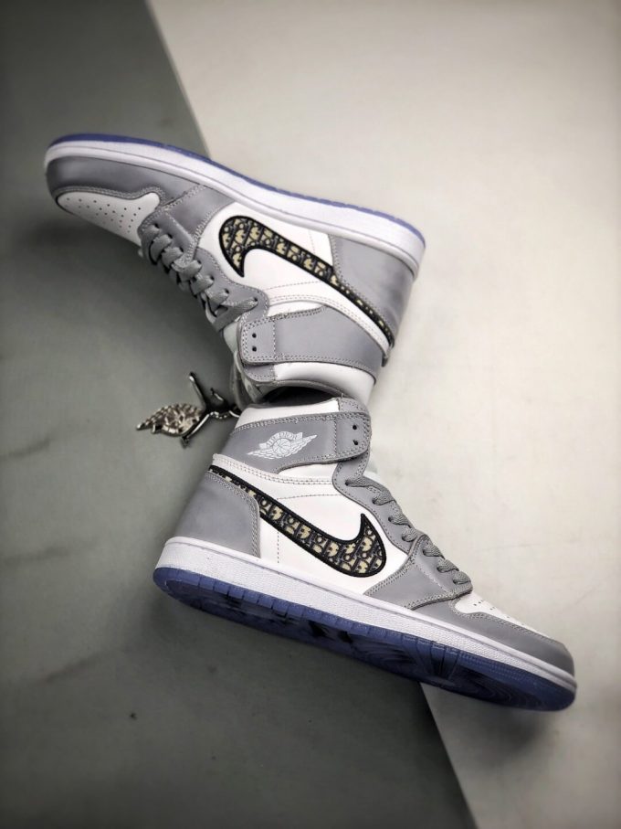 The Dior x Air Jordan 1 High Sneaker White and Grey Upper Top RepShoes 07