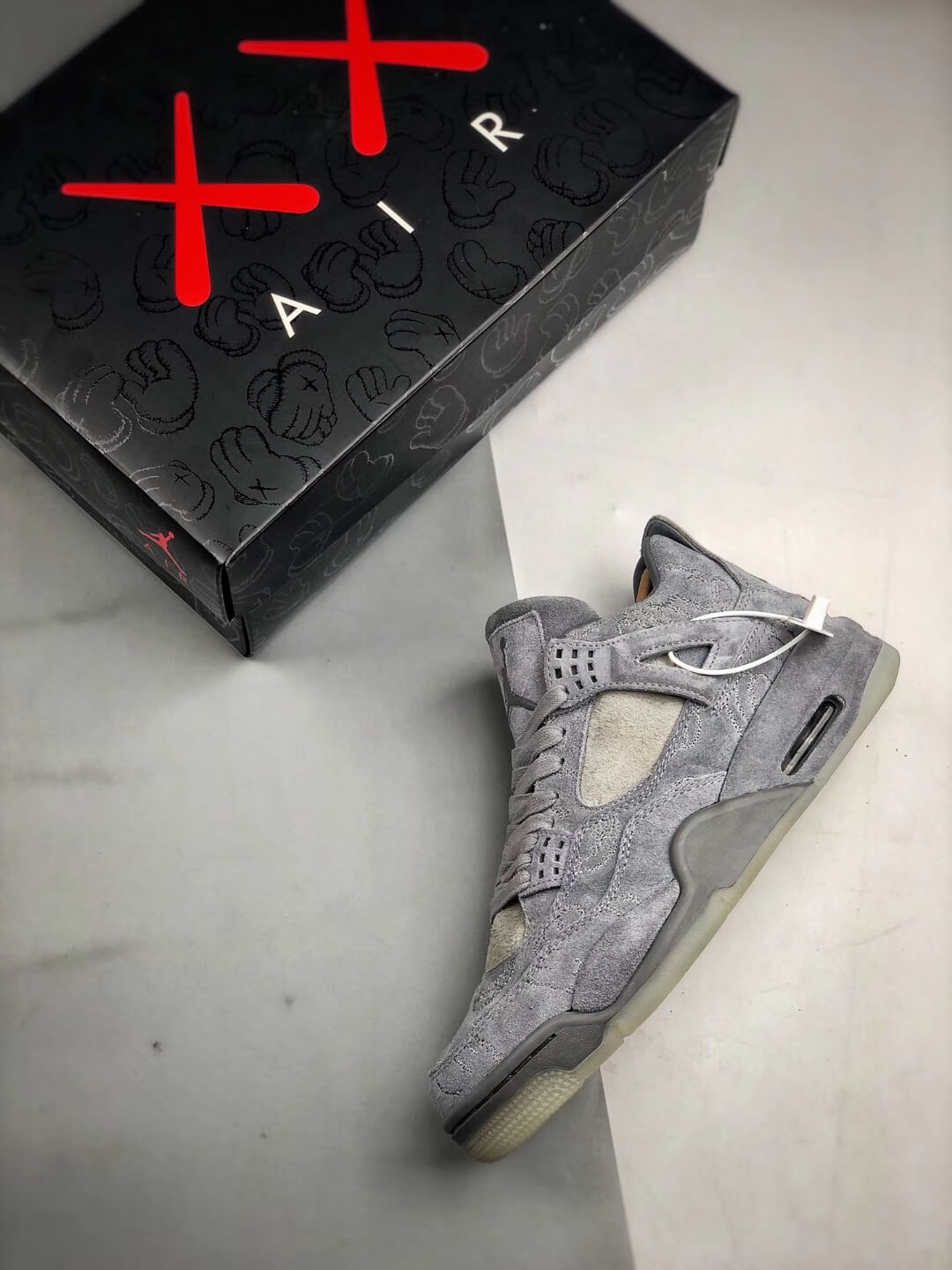 jordan 4 kaws rep