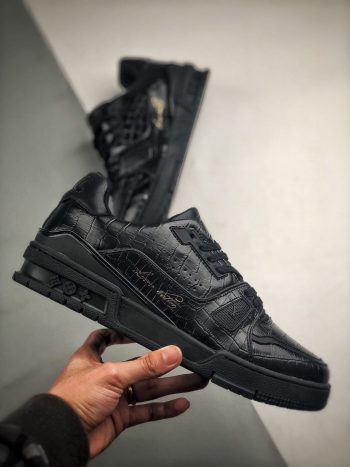 louis vuitton trainers black and grey