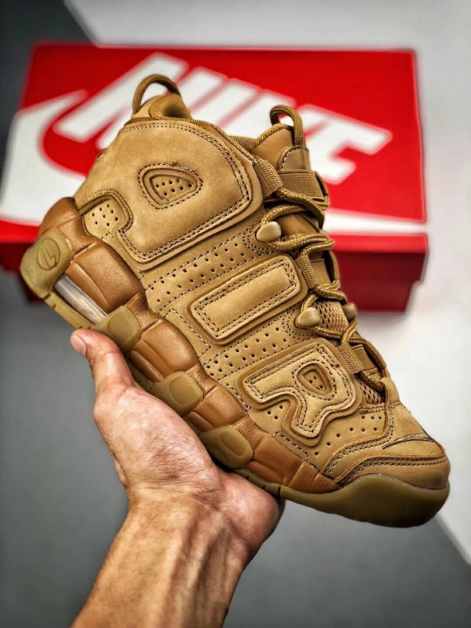 tan uptempo