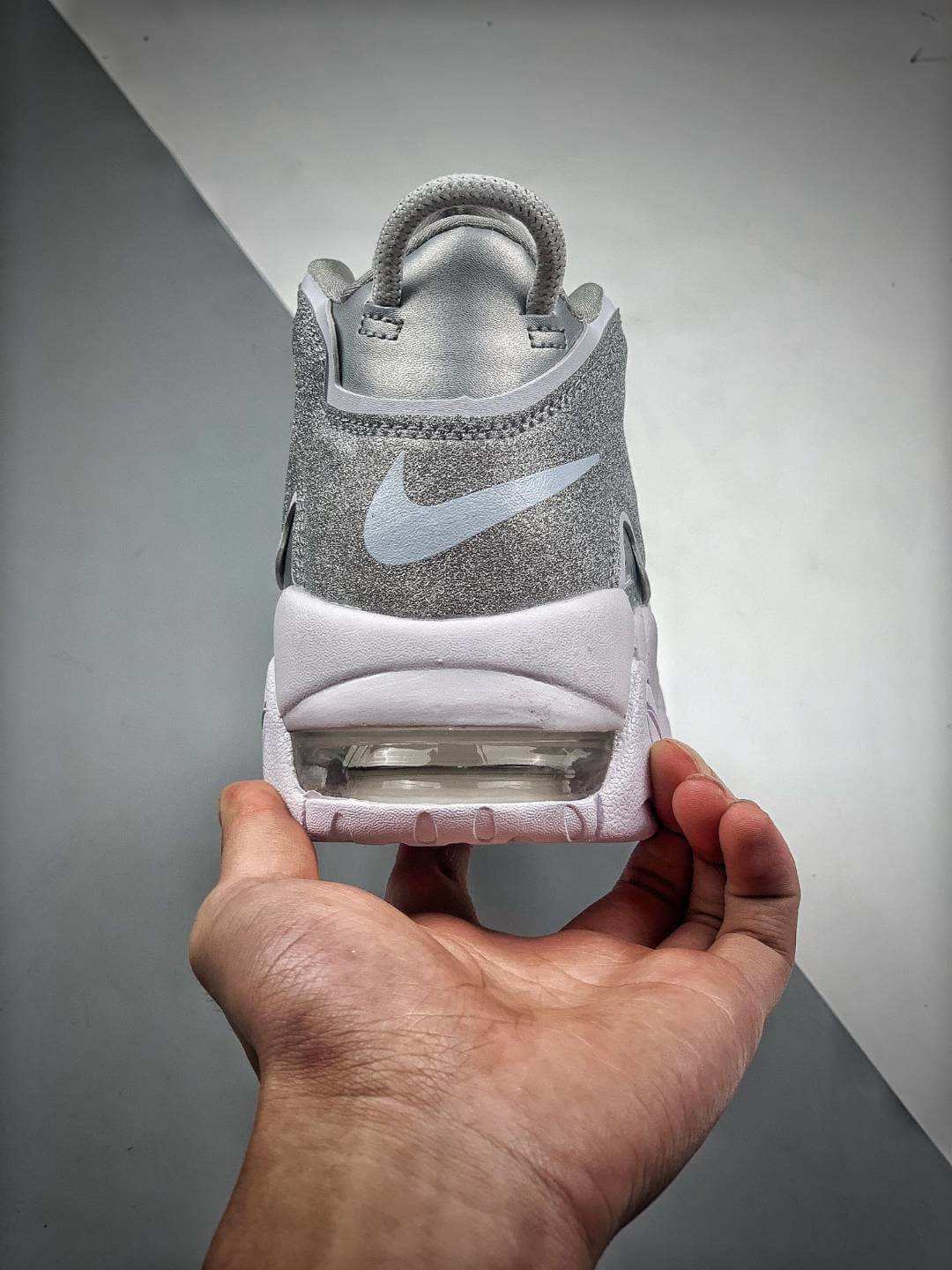 nike leather upper shoes
