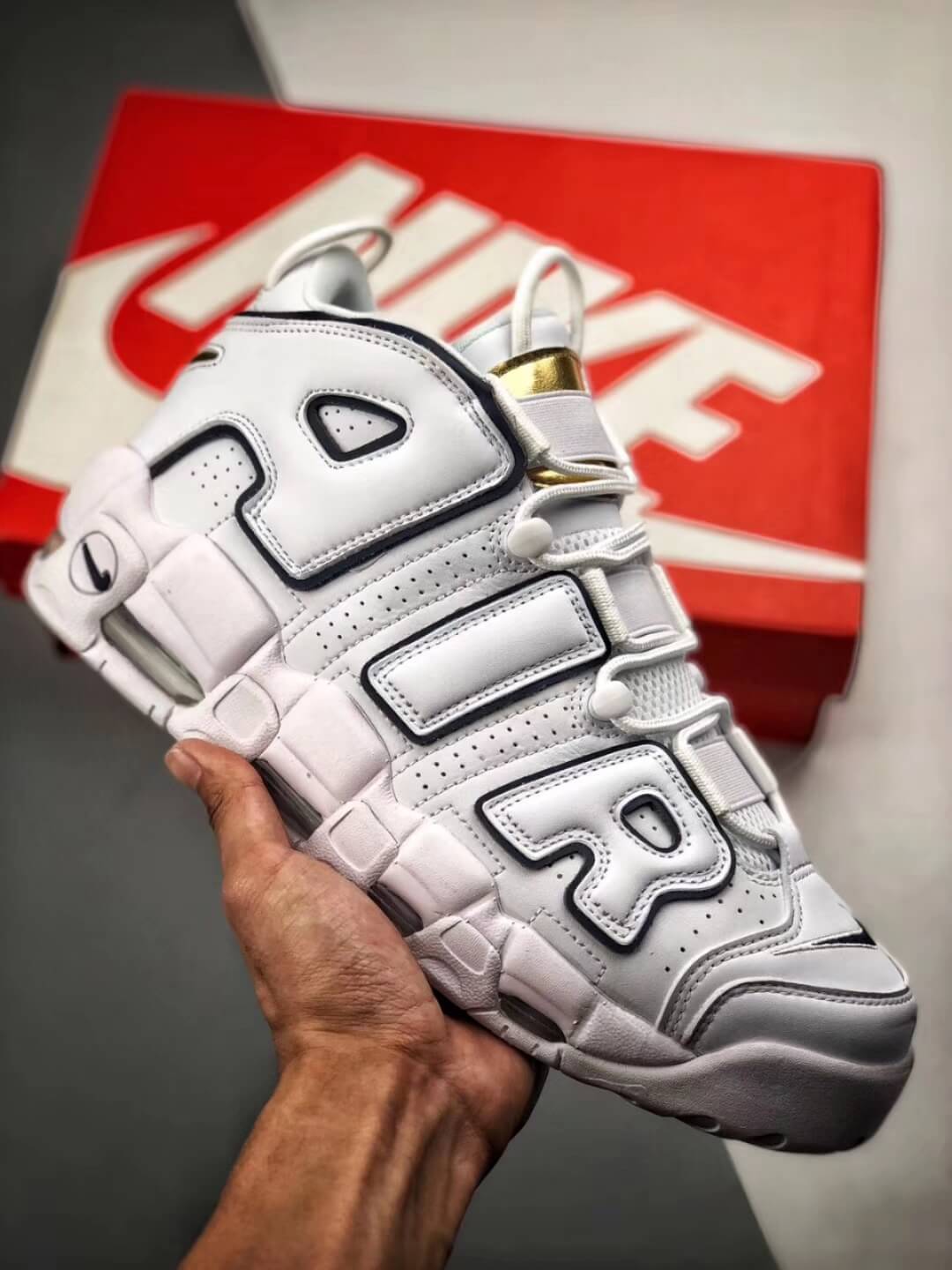 air more uptempo fake