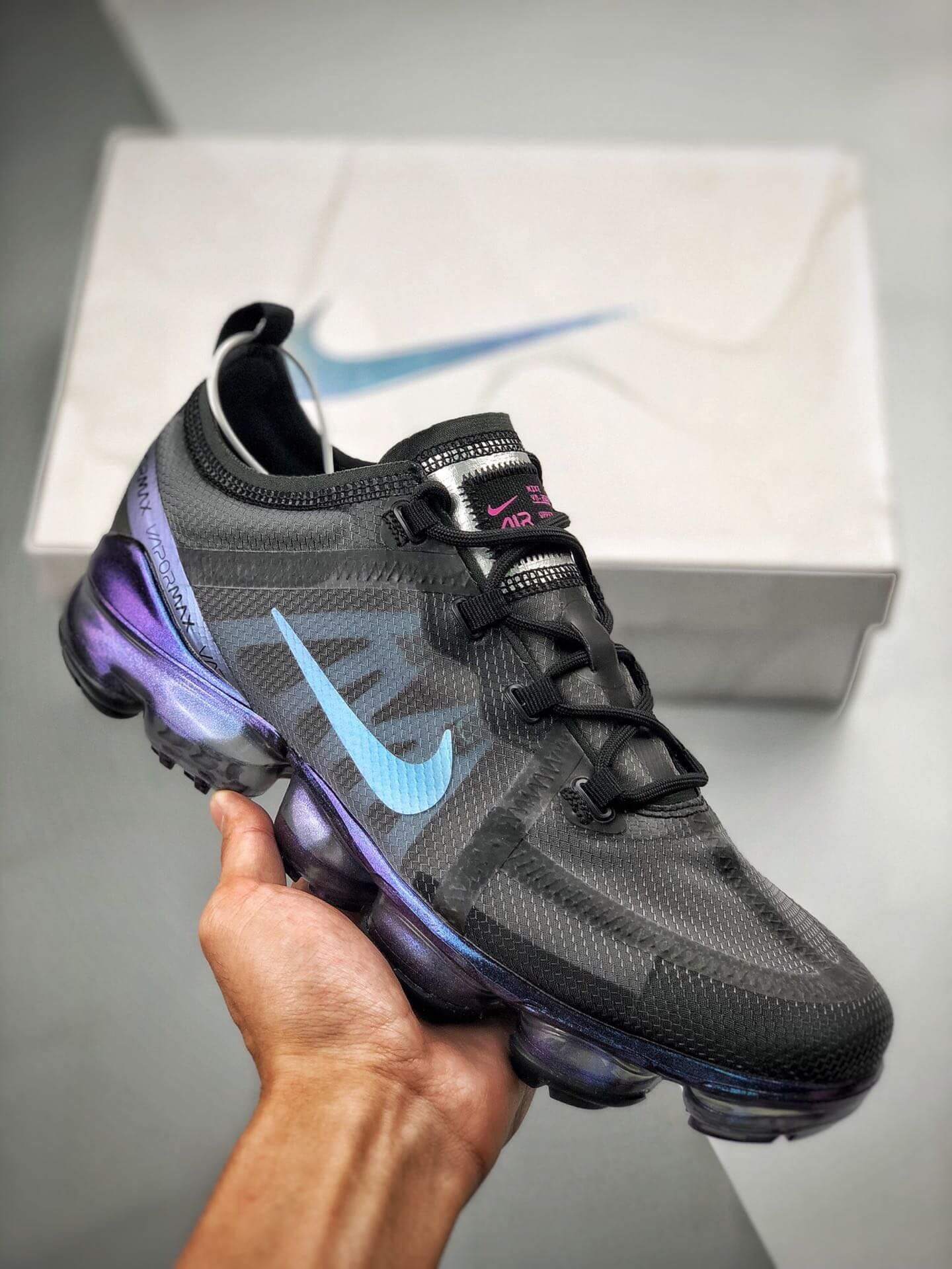 vapormax 2019 blue and white