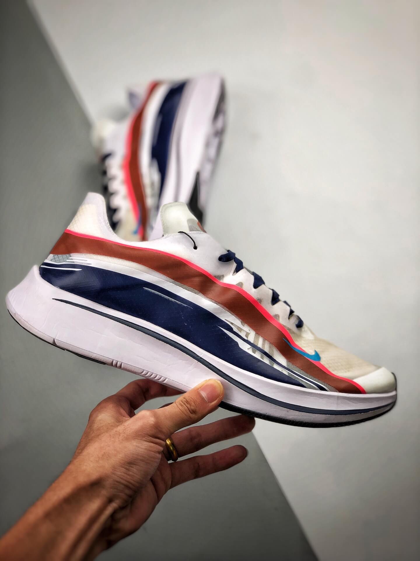 nike zoom fly sp as graphic streaks