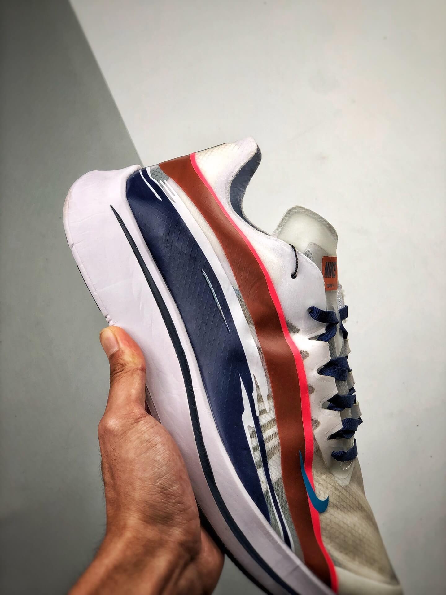 nike zoom fly sp as graphic streaks