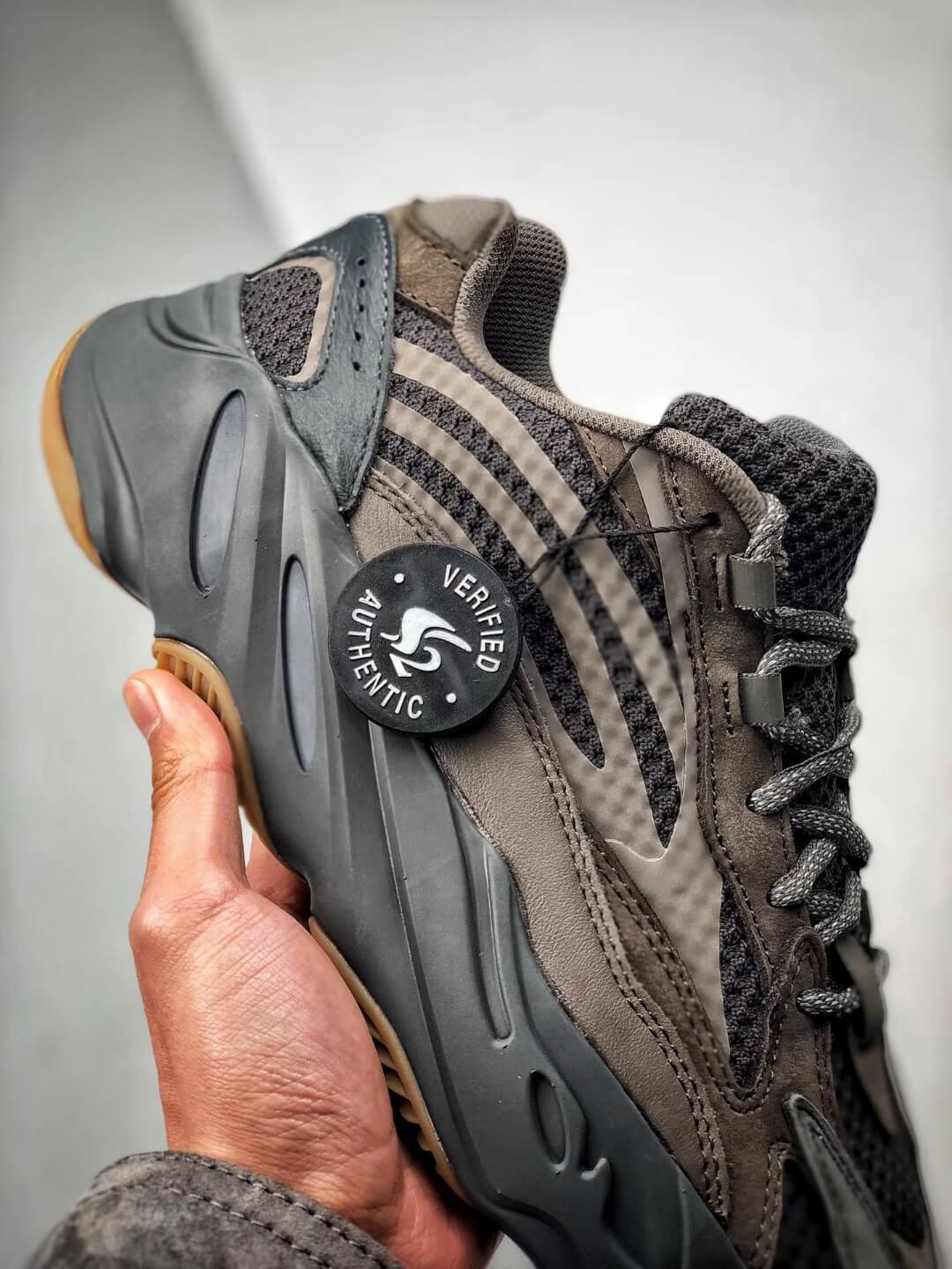 Yeezy 750 Boost Triple Black Early Links List of Confirmed
