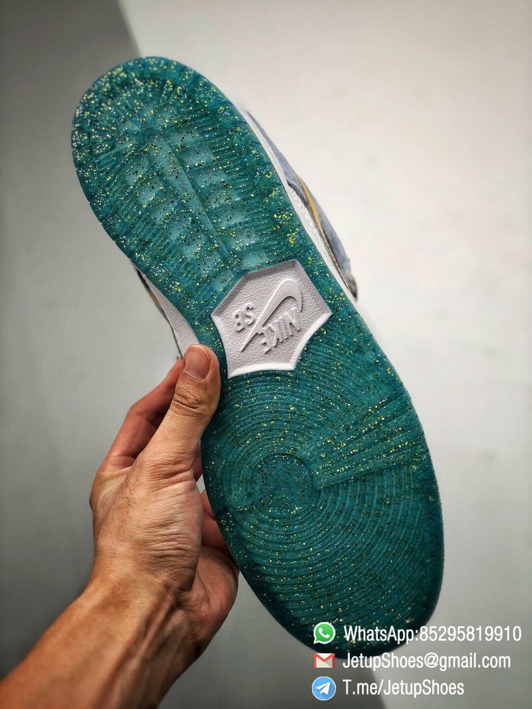 Best Replica Sneakers Sean Cliver x Nike Dunk Low SB Holiday Special DC9936 100 07 Best Replica Sneakers Sean Cliver x Nike Dunk Low SB Holiday Special DC9936 100 07