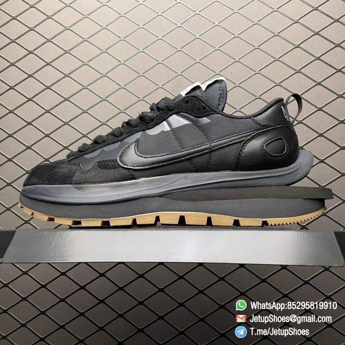 RepSneakers Sacai x Nike VaporWaffle Black Gum SKU DD1875 001 Best Rep SNKRS 01