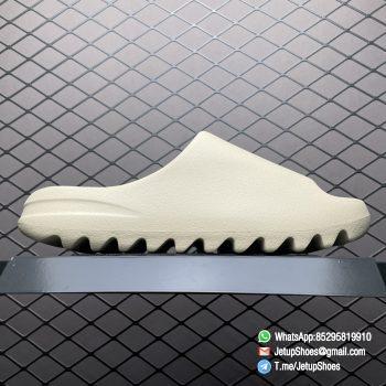 RepSneakers Yeezy Slides Bone 2022 SKU FZ5897 Summer Slippers FashionReps Sandal 注意偏小1.5到两码 02
